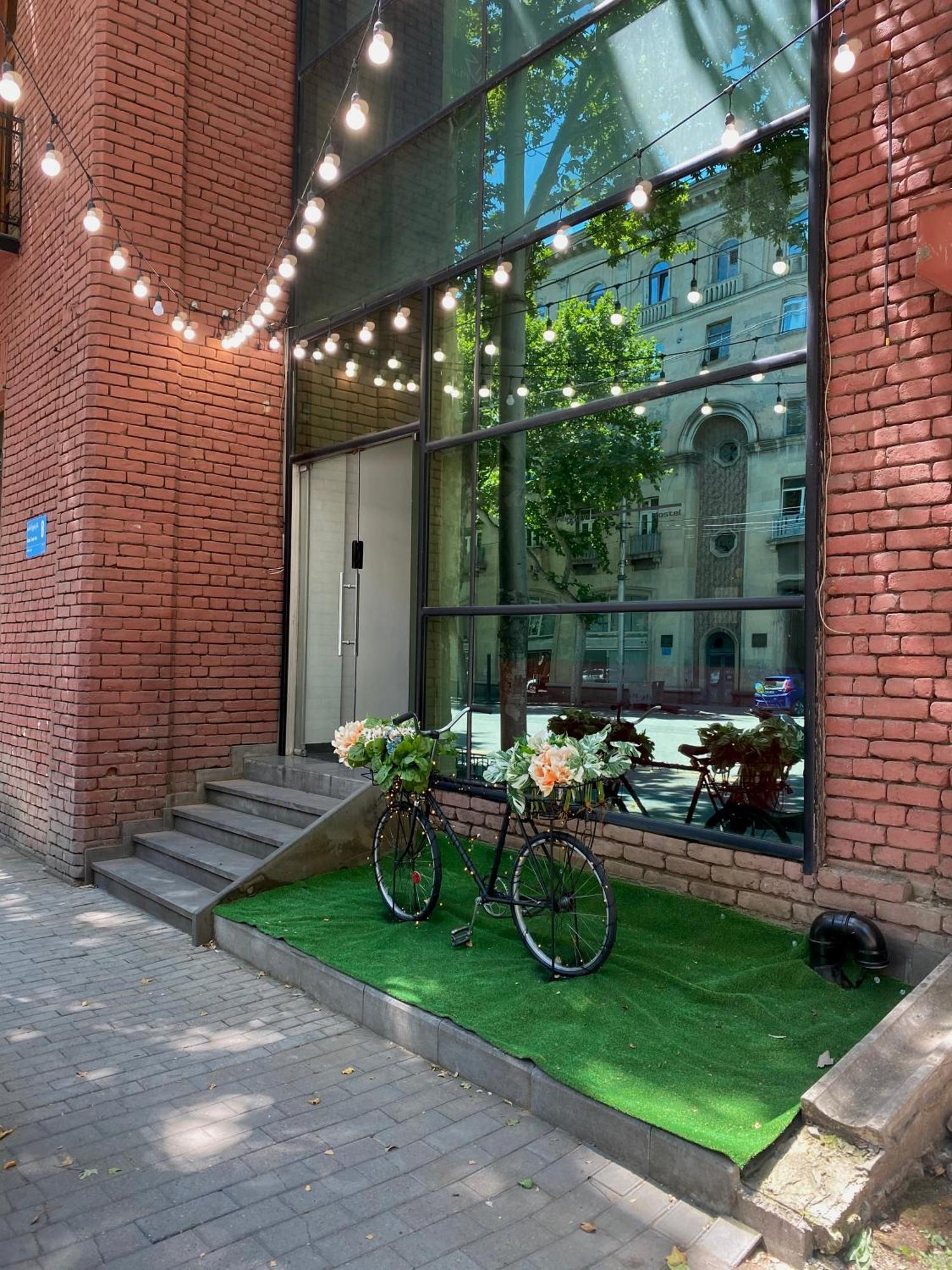 Queen Hostel Tbilisi Ngoại thất bức ảnh