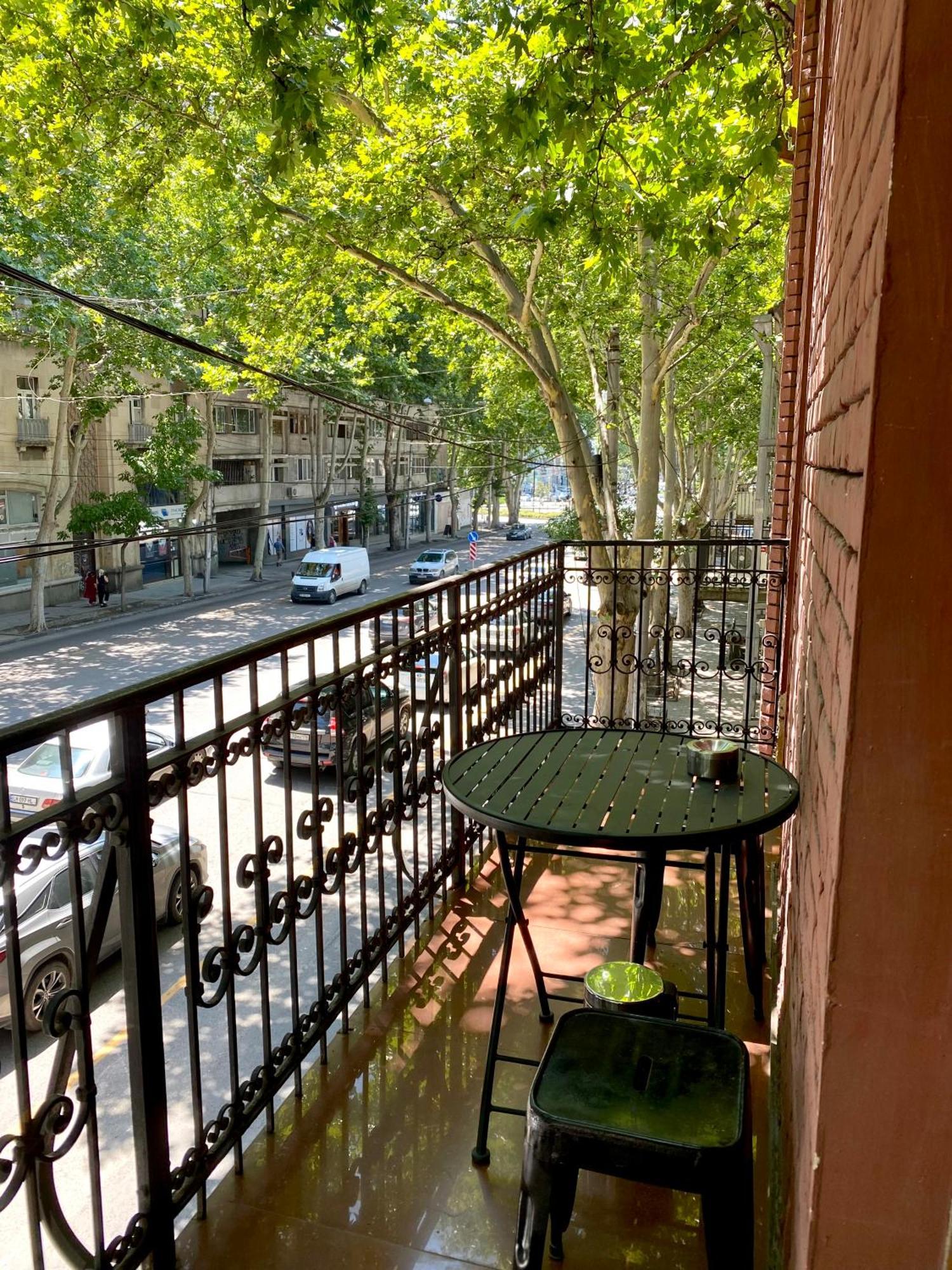 Queen Hostel Tbilisi Ngoại thất bức ảnh